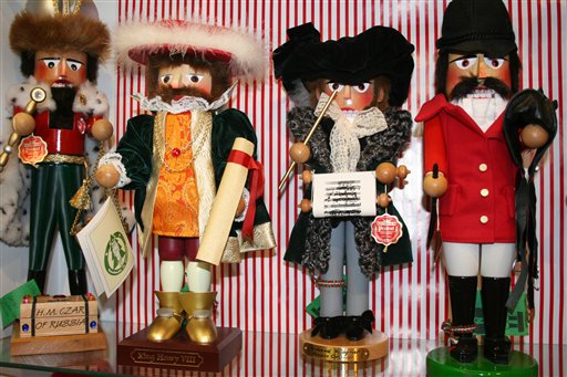 Homes-Nutcrackers