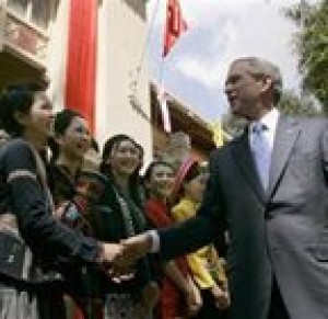 Bush arrives to anger in Indonesia 