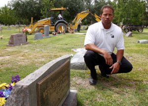 Cemetery landscapers honor the dead, soothe the living 