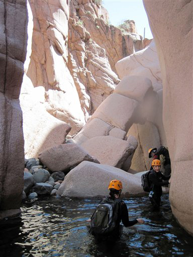 Travel-Trip-Arizona Canyoneering
