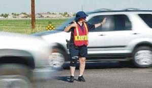 Gilbert traffic cops signal need for lights 