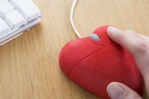 Online dating becomes more popular for seniors 