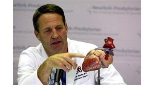 Clinton breathing on own after surgery 