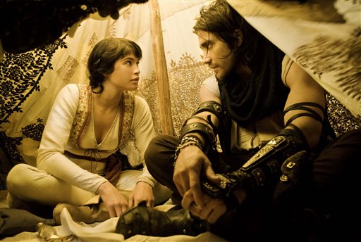 Gemma Arterton, Jake Gyllenhaal 