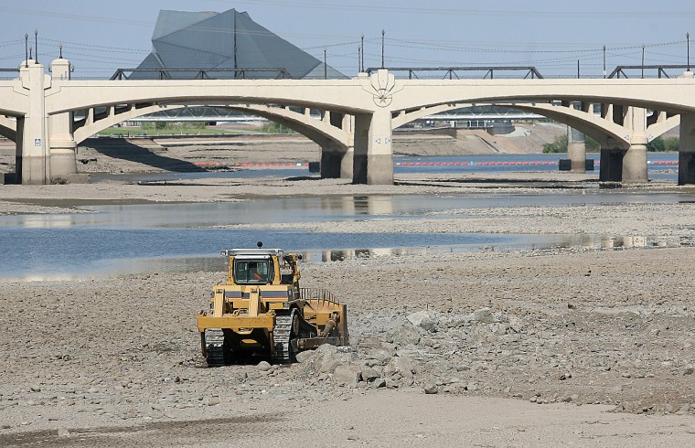 Tempe Town Lake cleanup