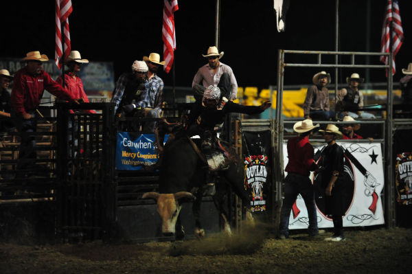 068FairBullRiding13.jpg