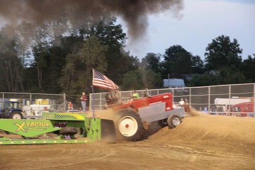 WashMoFairTractorPull2012 06 WEB.jpg
