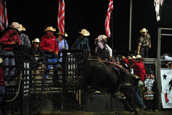 048FairBullRiding13.jpg