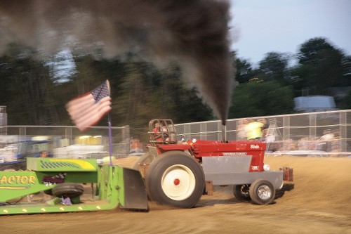 WashMoFairTractorPull2012 05 WEB.jpg