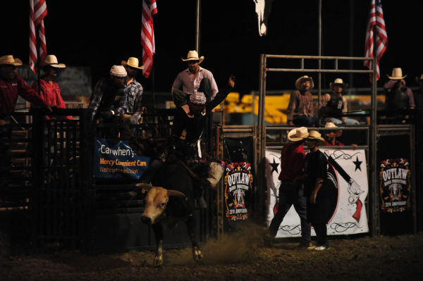 027FairBullRiding13.jpg