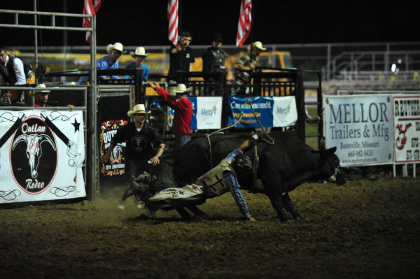 081FairBullRiding13.jpg