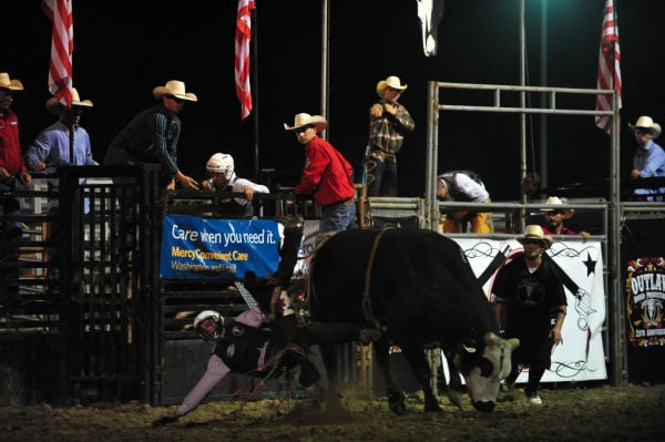 047FairBullRiding13.jpg