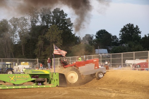 WashMoFairTractorPull2012 07 WEB.jpg