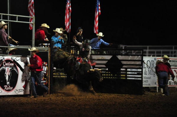 038FairBullRiding13.jpg