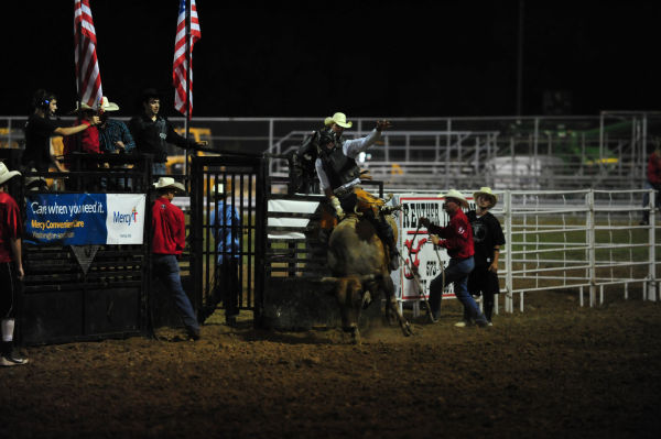 062FairBullRiding13.jpg