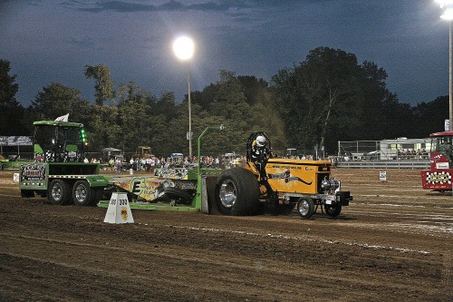 WashMoFairTractorPull2012 14 WEB.jpg
