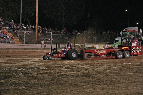 WashMoFairTractorPull2012 24 WEB.jpg