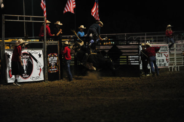 061FairBullRiding13.jpg