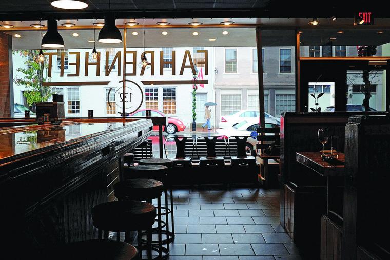 Restaurant review Fahrenheit 132, a stylish new entry in downtown's