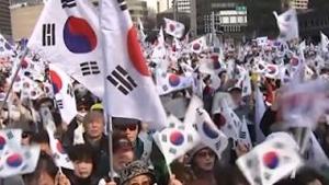 Raw: Park Supporters Protest Impeachment