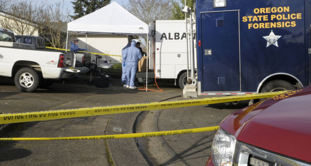 Albany man charged in slaying of father - Corvallis Gazette Times