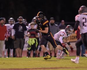 Prep football: Crescent Valley has shot at league title
