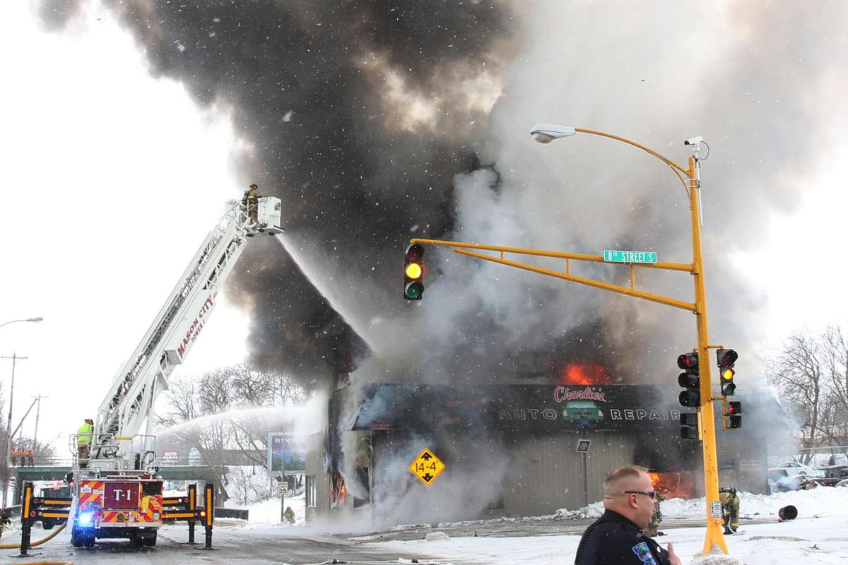 Employees flee Mason City business before explosion Mason City