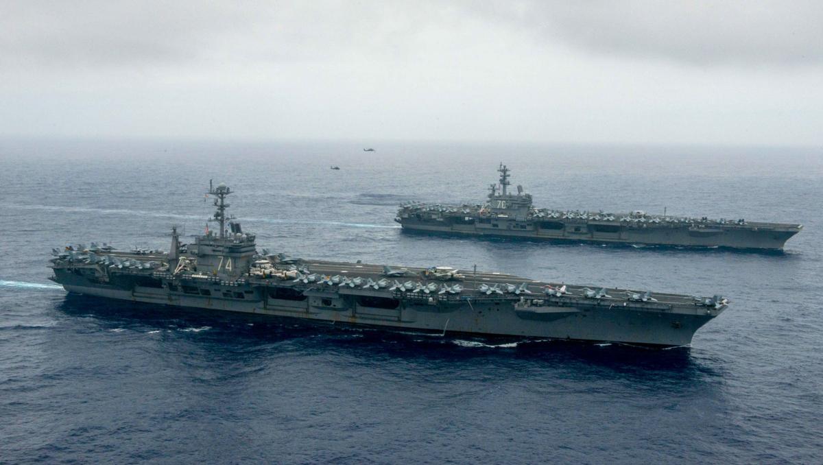 Double down in the Pacific: Dual carrier flight operations underway