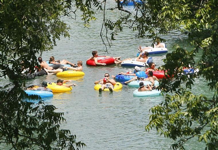 ‘Ban’ questions, better flow on Guadalupe lead to slow tubing weekend