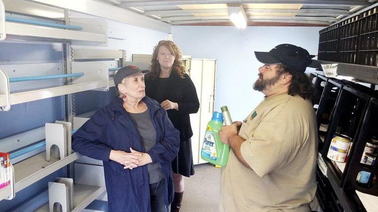 Library trailer delivers food for mind and body - The Herald Bulletin