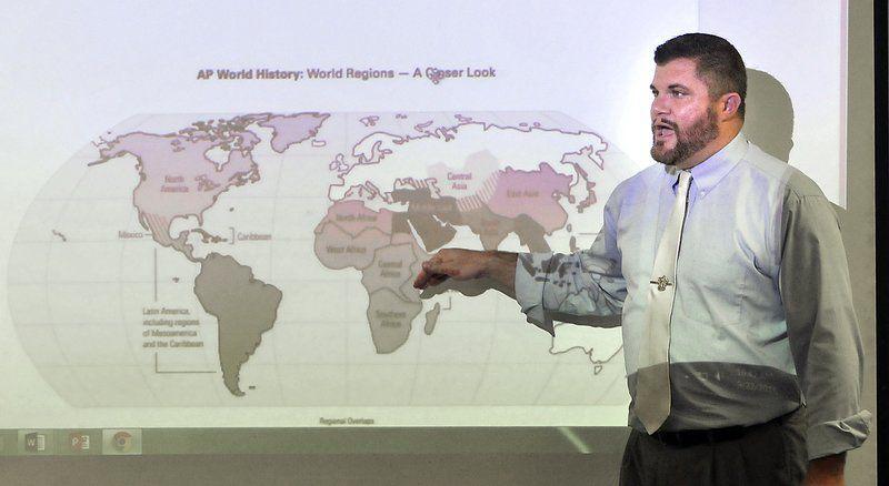 Teacher makes history count - The Herald Bulletin