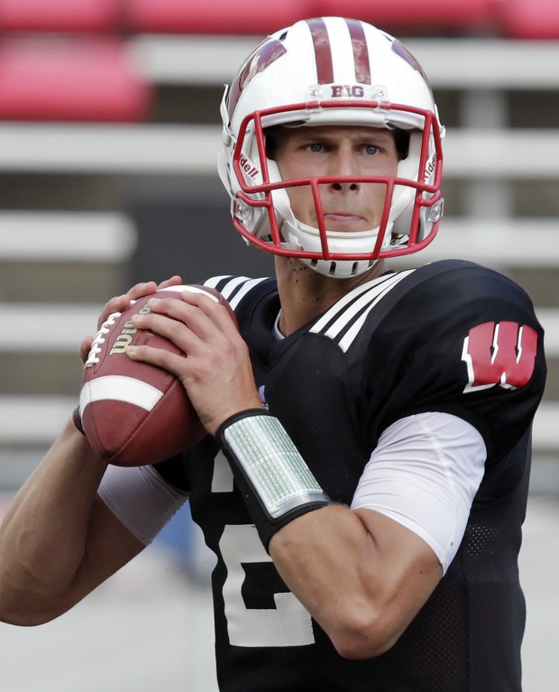 Badgers football Joel Stave finds comfort zone as UW's starting