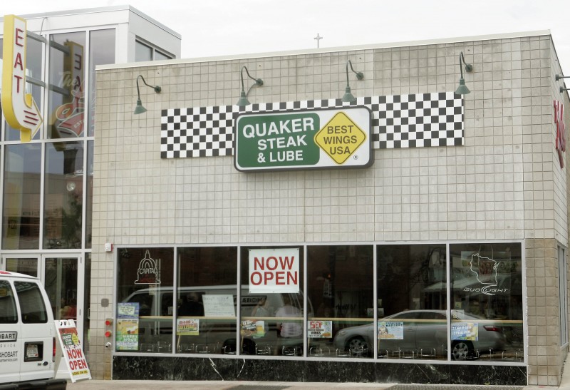 Quaker Steak Lube Cars Boneless Wings And Sauces Dining