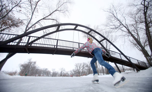 Photos: Skaters hit the ice at Tenney Park : Ct