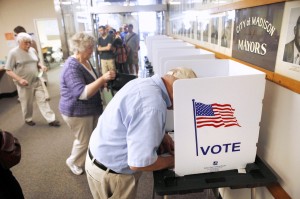 Photos: Absentee voting