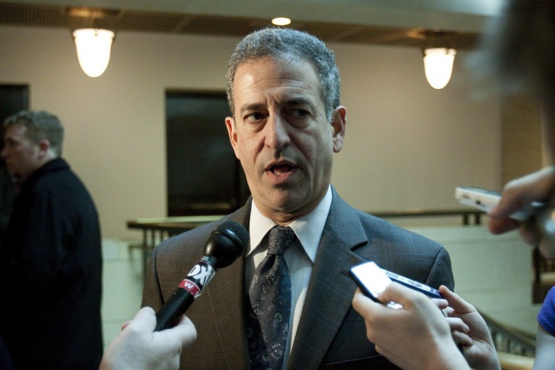Feingold meets the press
