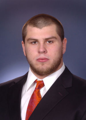 College football: Winona State's Shawn Afryl dies during voluntary offseason workouts