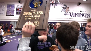 Highlights: WIAA regional wrestling