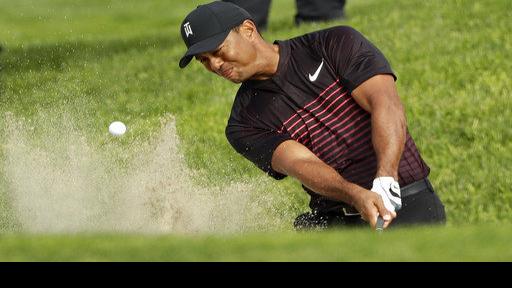 Tiger Woods brings back big crowds, big cheers even with pedestrian 72