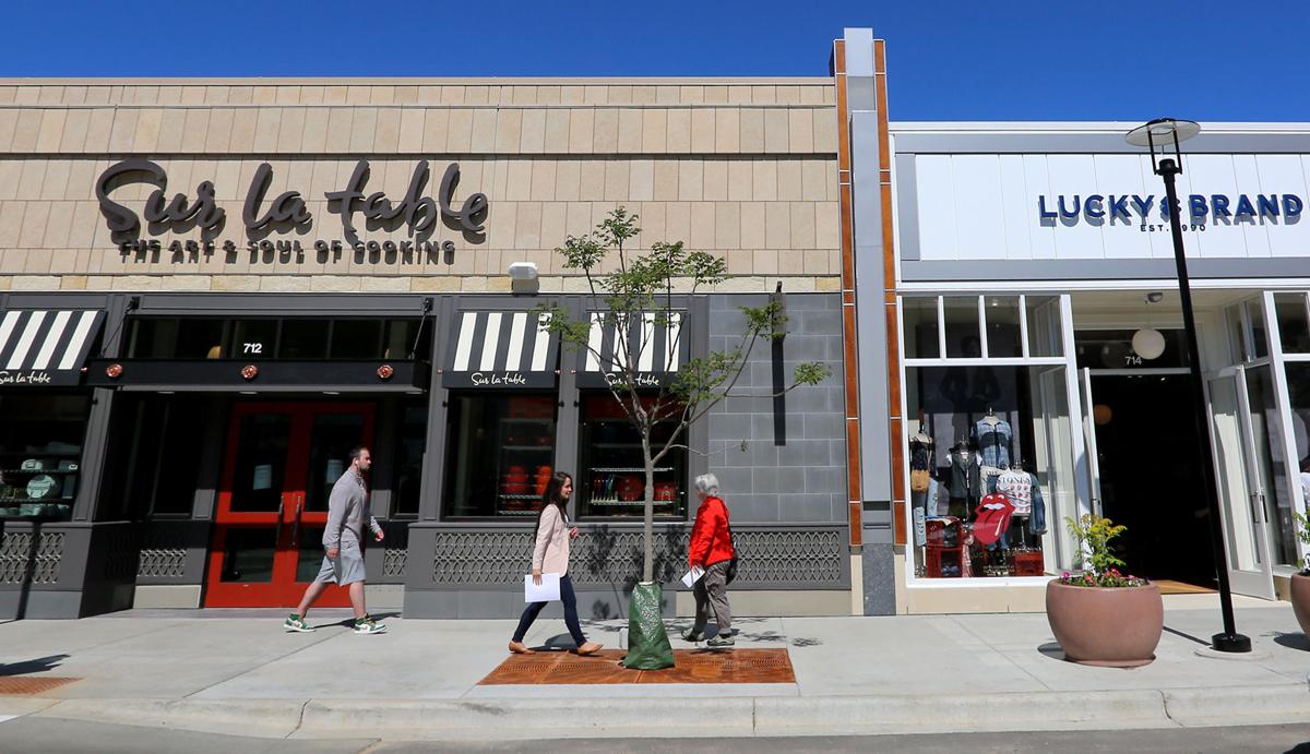 Madison shopping mall Shop at the home to all of your favorite stores like American Eagle Outfitters, Express, francesca’s, Justice, Victoria’s Secret & More!