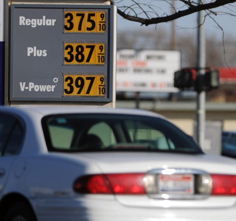 Stuck with high gas prices, drivers just pump less - Idaho Press ...