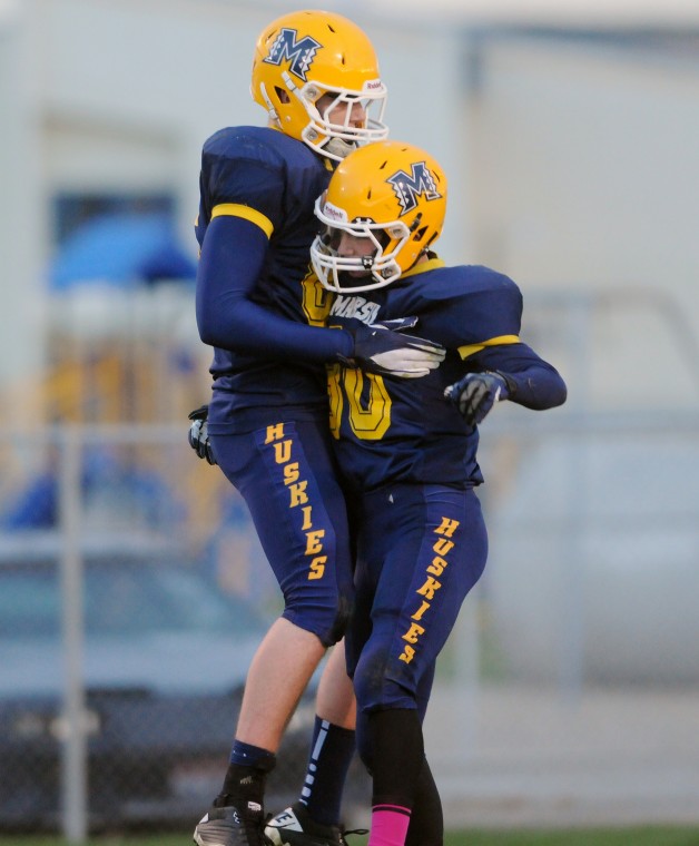 Marsing hounds Maniacs in 2A state playoff victory Members