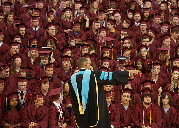 SLIDESHOW: Joplin High Graduation | Gallery | Joplinglobe.com