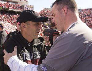 Steven M. Sipple: Huskers must fend off acceptance of mediocrity