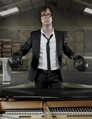 Ben Folds blends deliberation and unpredictability