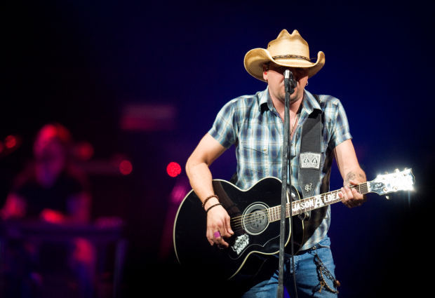Jason Aldean Rocks Sold Out Pinnacle Bank Arena Ground Zero