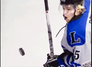 Hockey video: Waterloo defeats Lincoln 
