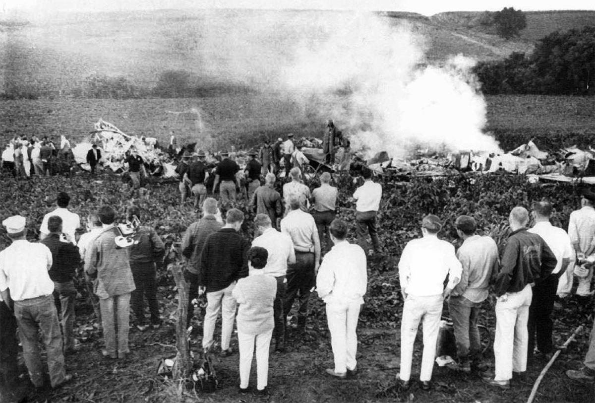 Fire in the sky 50 years ago, a jetliner carrying 42 people fell out