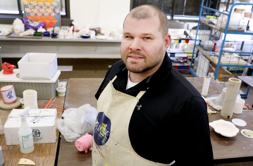 Educator dispels stereotypes: He's art teacher and wrestling coach - Lincoln Journal Star