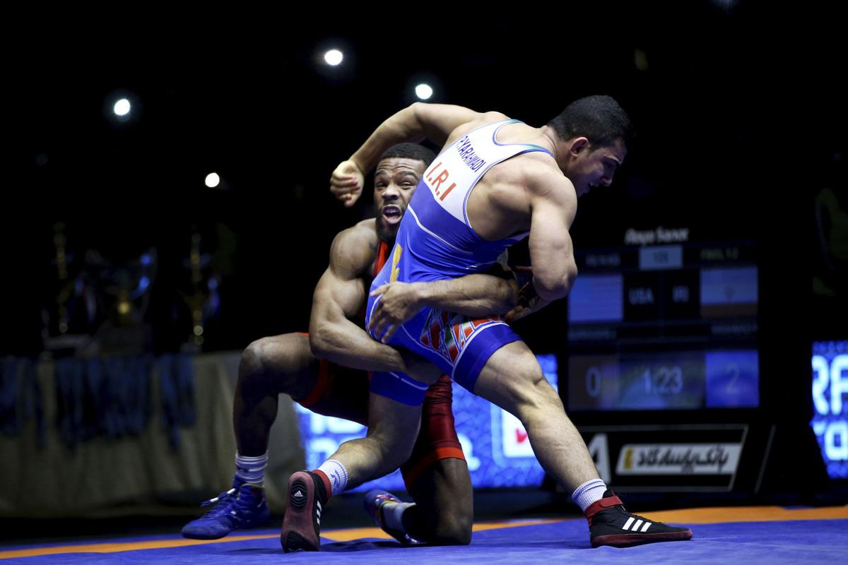 Burroughs, Green help U.S. to second at freestyle wrestling world cup